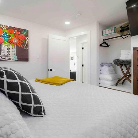 Sleeps 16 - 15 Min/Downtown, 10 Min/Medical Center Villa Aurora Bagian luar foto