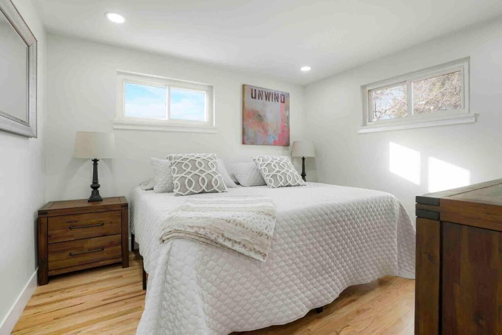 Sleeps 16 - 15 Min/Downtown, 10 Min/Medical Center Villa Aurora Bagian luar foto